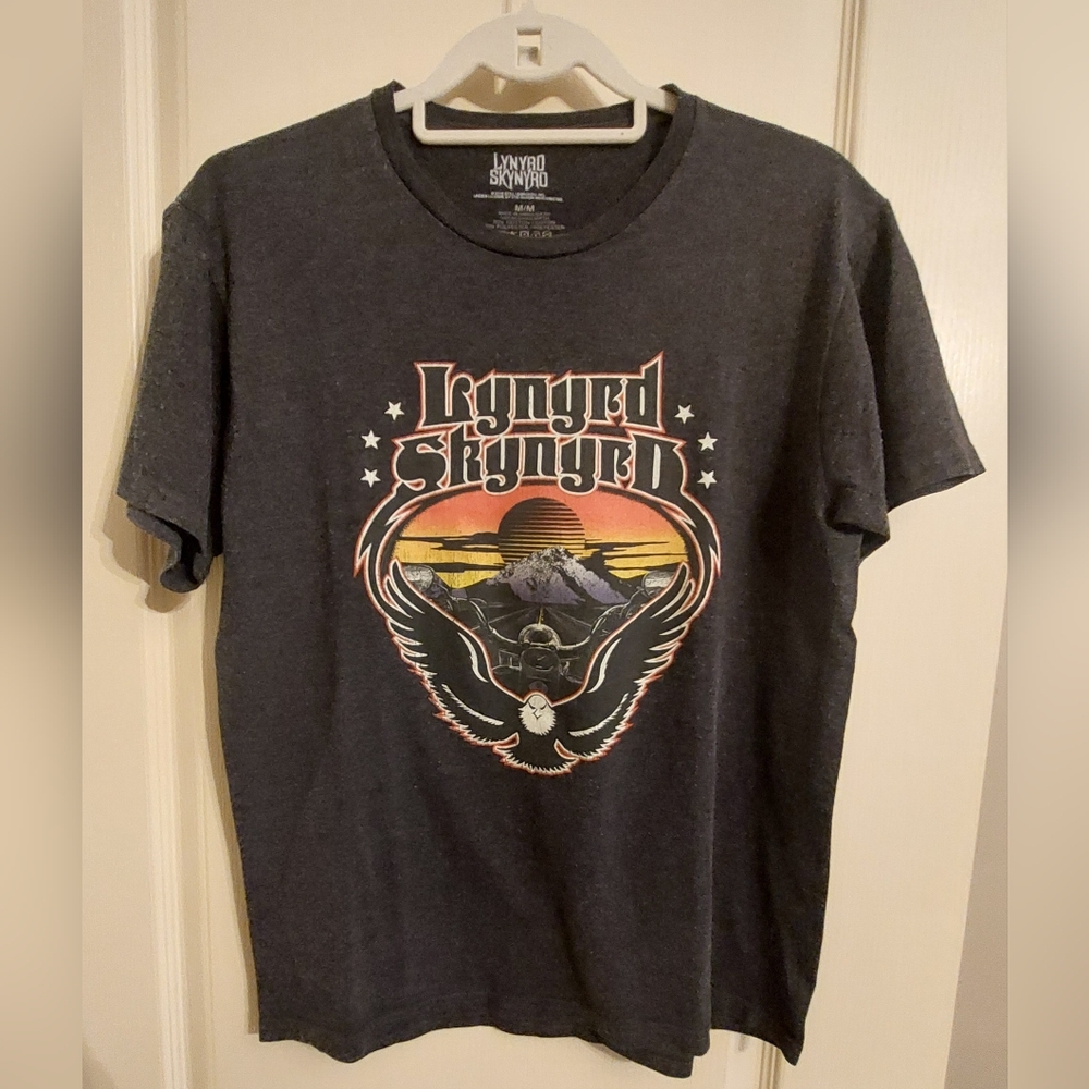 LYNYRD SKYNYRD T-Shirt (2019). Unisex. 🎼 Size S/M.